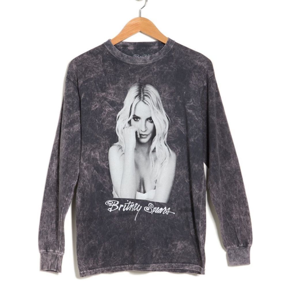 Britney Spears thinking graphic pullover NWT - image 3